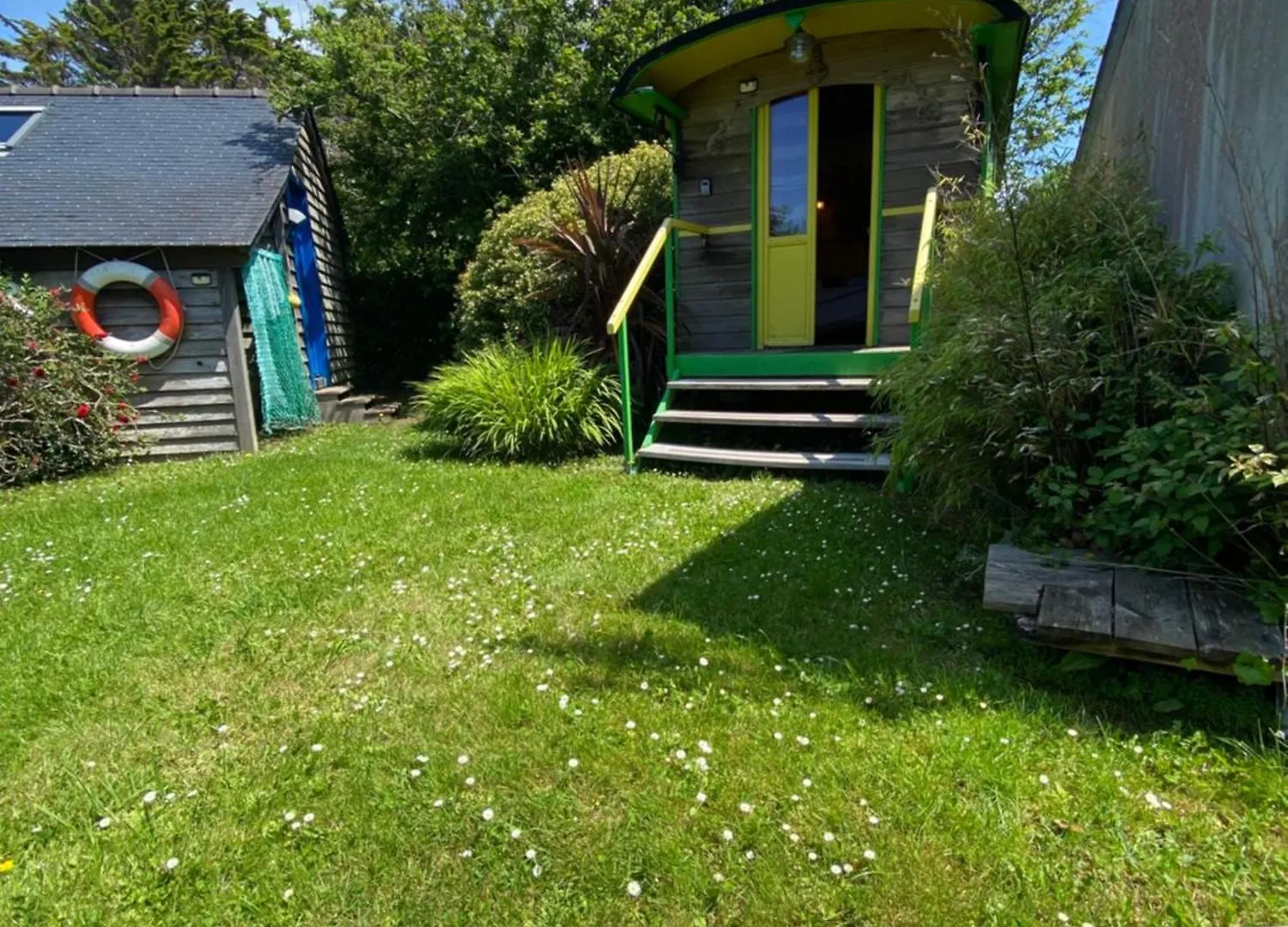 La Roulotte De Kastell Dinn A Morgat Crozon Campsite